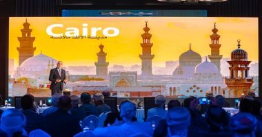 وزير الإسكان يعرض إنجازات الدولة المصرية فى مجال التنمية العمرانية في عمان وزير الإسكان يعرض إنجازات الدولة المصرية فى مجال التنمية العمرانية في عمان