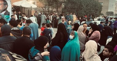 جميع أطياف الشعب المصري يشاركون بالانتخابات الرئاسية فى الشيخ زايد.. صور