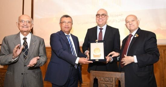 وزير الإسكان: إتاحة 2.7 مليون وحدة سكنية خلال 9 سنوات وزير الإسكان: إتاحة 2.7 مليون وحدة سكنية خلال 9 سنوات