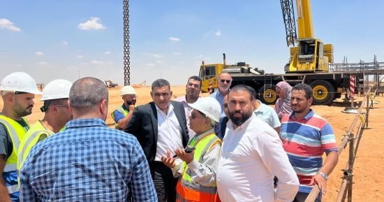 مسئولو ” الإسكان ” يتفقدون المشروعات بغرب المطار والمنطقة الصناعية مسئولو ” الإسكان ” يتفقدون المشروعات بغرب المطار والمنطقة الصناعية