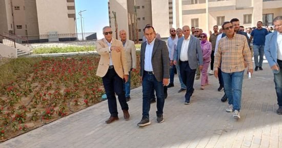 نائب رئيس “هيئة المجتمعات العمرانية” يتفقد سير العمل بمشروعات مدينة 15مايو نائب رئيس “هيئة المجتمعات العمرانية” يتفقد سير العمل بمشروعات مدينة 15مايو